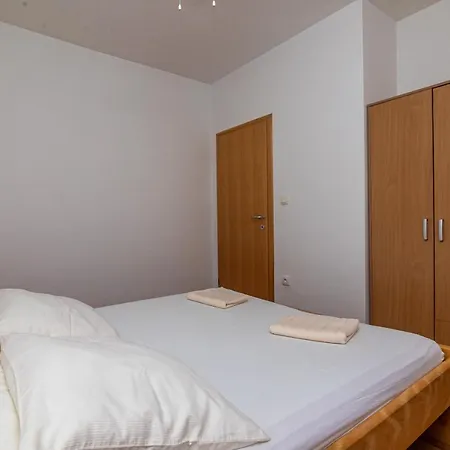 Apartment Janja *