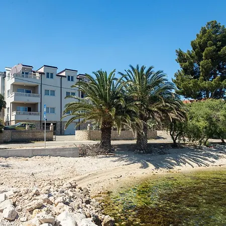 Janja Apartment *