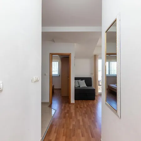 Janja Apartmán Trogir